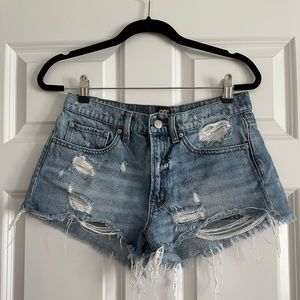BDG Urban Outfitters - Essential Mid-Rise Jean Shorts
